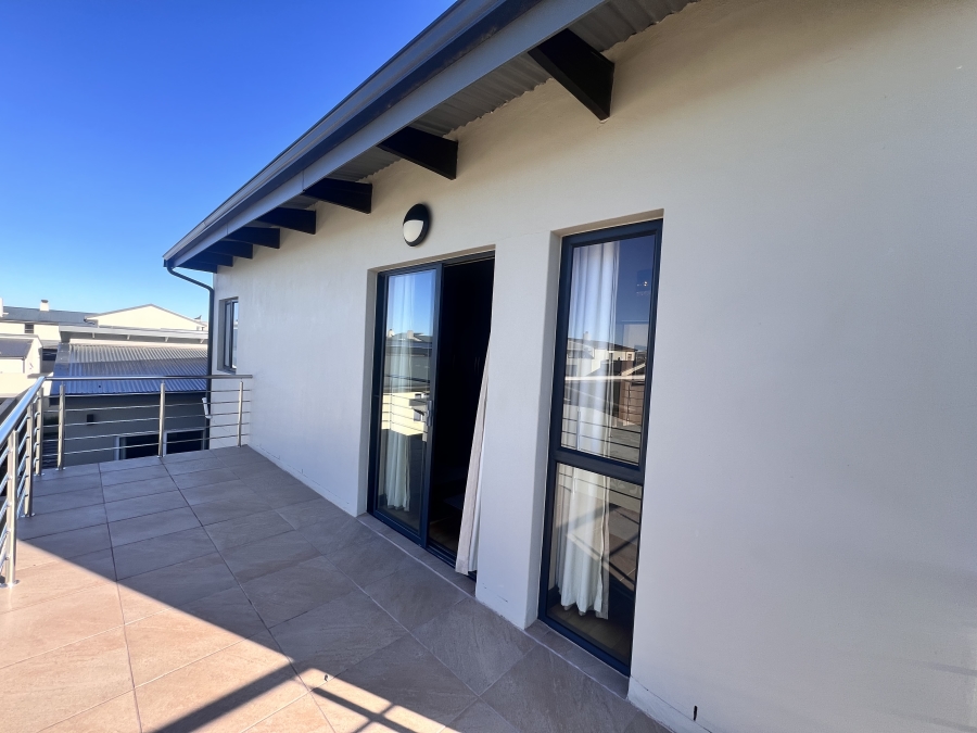 4 Bedroom Property for Sale in Sunset Estate Western Cape
